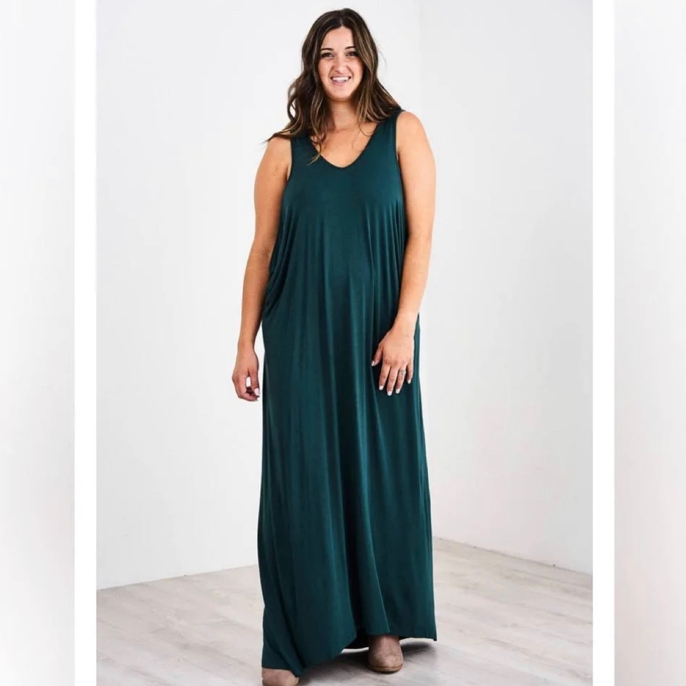 Latched Mama Cocoon Maxi Nursing Dress 3x in forest green